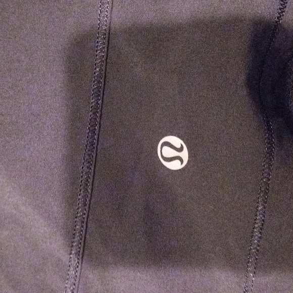 Lululemon black pleated size 8 skort - Picture 2 of 5